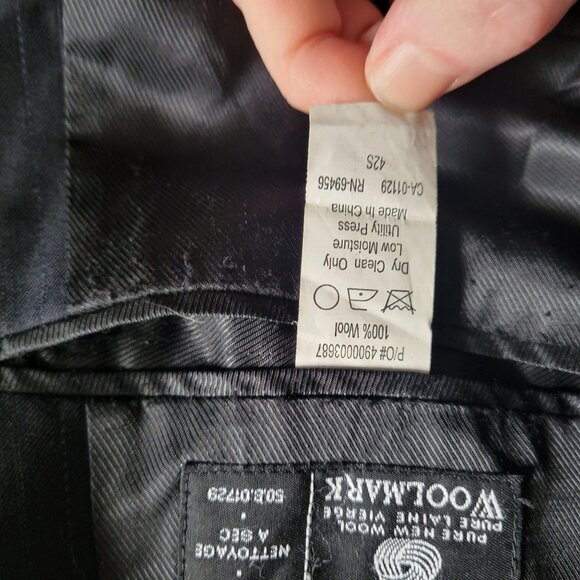 Calvin Klein Mens Wool Single-Breasted Suit Jacket Size 42S Black Pinstripe - Picture 6 of 10